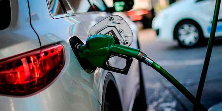 Combustibles están entre ¢128 y ¢135 más caros que hace un año: Incremento en diésel es del 26%