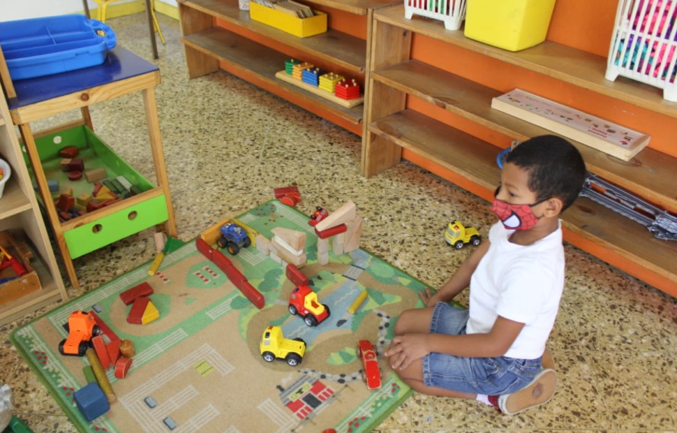 Natalia Díaz propone que centros de educación preescolar también brinden el servicio de cuido infantil