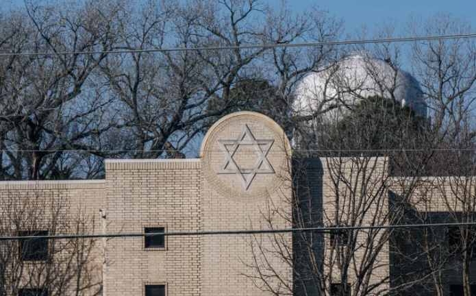 Dos personas fueron detenidas en Inglaterra por la toma de rehenes en la sinagoga de Texas