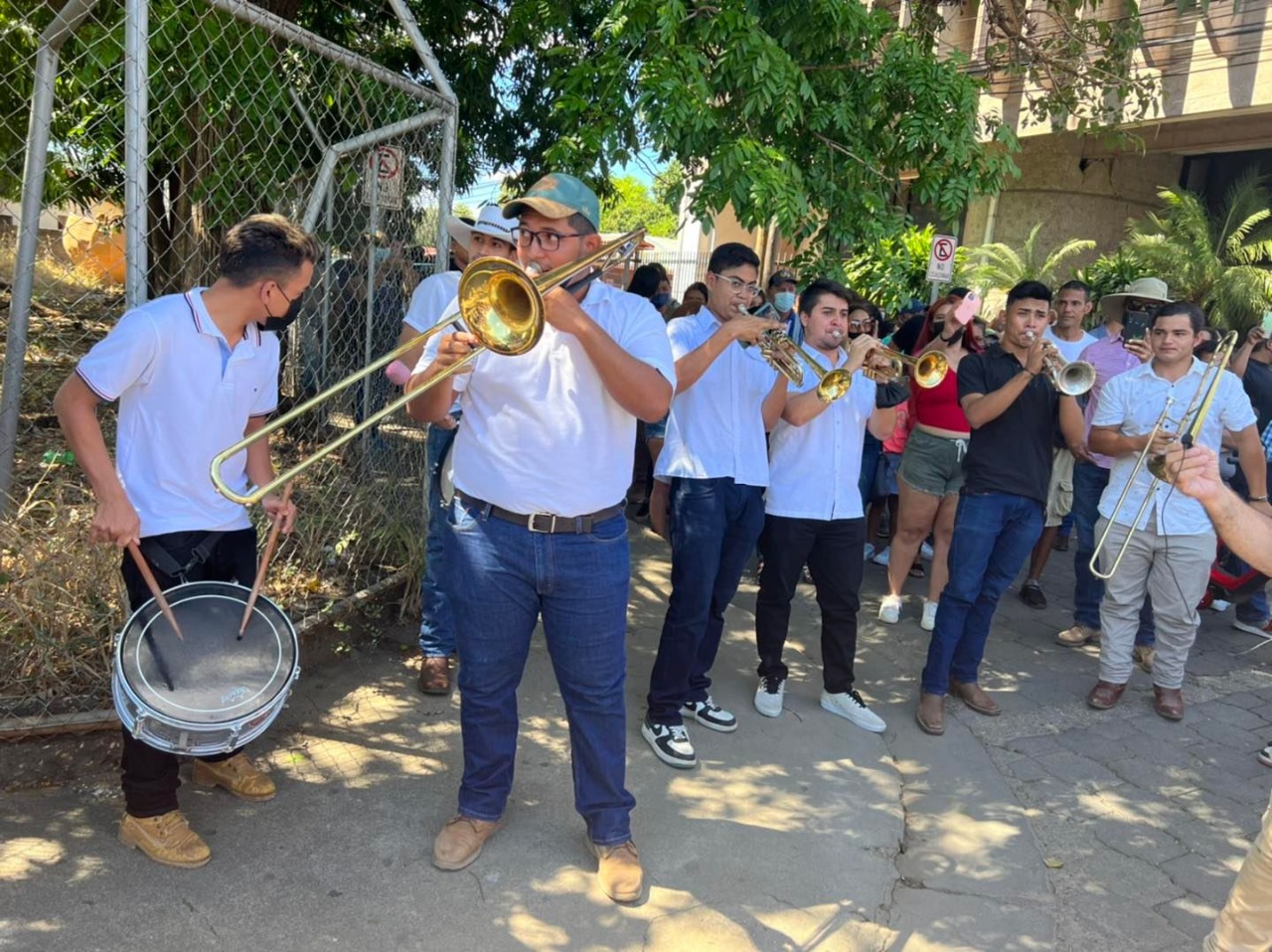 Fuerza Pública intervino aglomeraciones en Santa Cruz por fiestas patronales