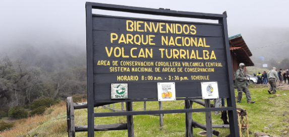 Confirman ingreso de turistas sin autorización al Volcán Turrialba previo a erupciones