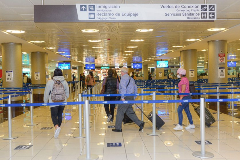 Sector turismo expresa preocupación por aumento de pruebas Covid-19 falsas en aeropuertos