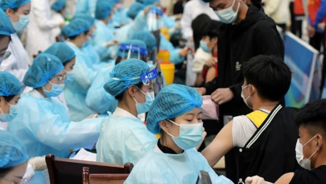 ¿Por qué China no ha aprobado o desarrollado una vacuna de ARNm contra el Covid-19?