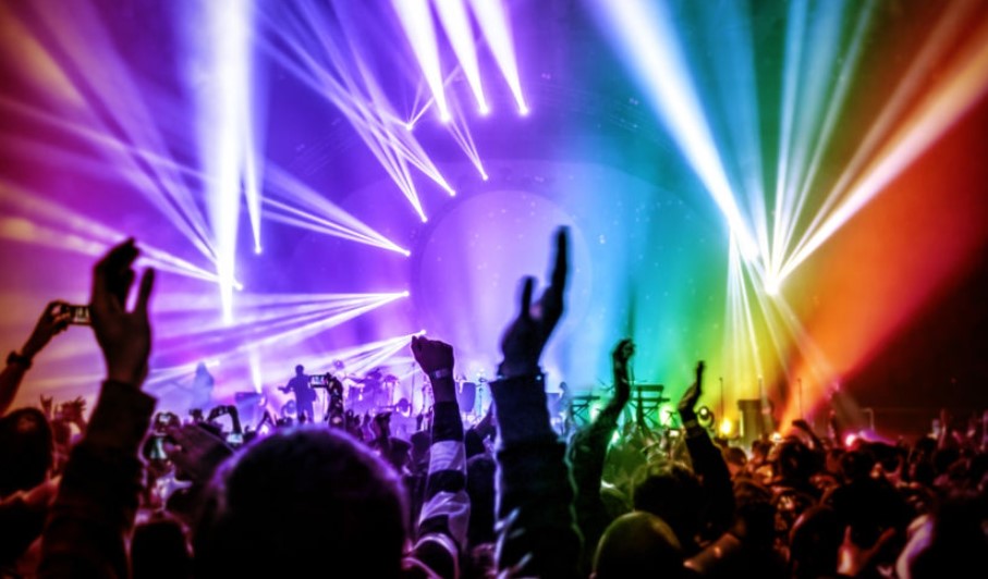 Productores estiman que reactivación de conciertos y eventos masivos beneficia a 35 mil personas