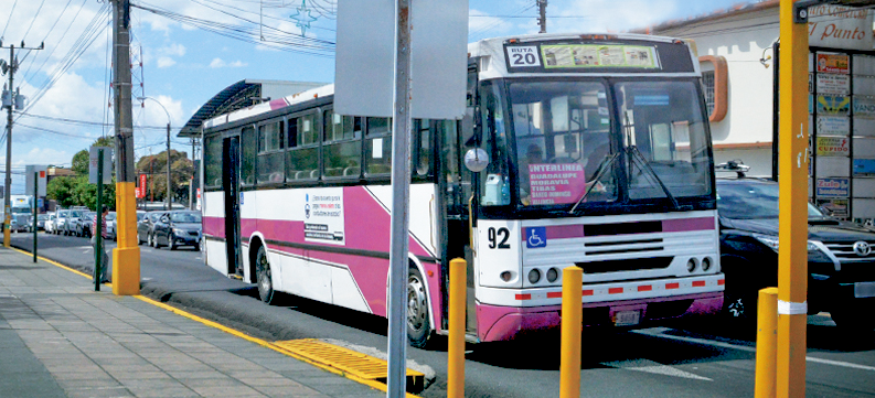 Más de 4 mil rutas de autobús tendrán aumento de 6,39% en precio del pasaje tras ajuste aprobado por ARESEP