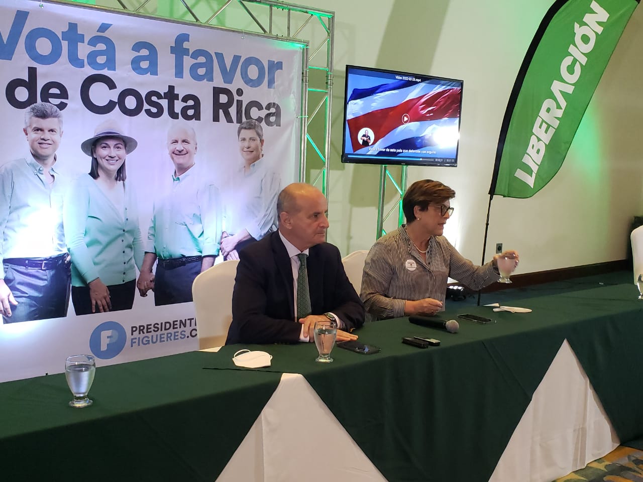 Figueres confirma que visitó Republica Dominicana en viaje pagado por empresario Alberto Esquivel