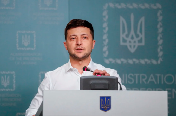 Volodimir Zelensky, presidente de Ucrania, denunció que el bombardeo ruso sobre Jarkov es “un crimen de guerra”