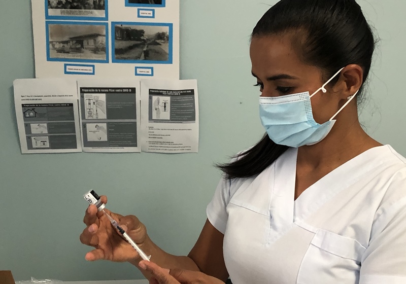 Siete de cada diez costarricenses ya tiene el esquema completo de vacunación contra el Covid-19