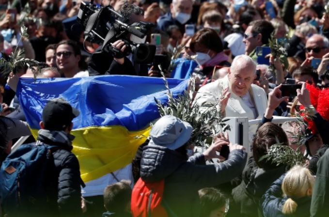 El Papa urgió a poner fin a la “abominable” guerra en Ucrania, y dijo que es “un fracaso de la política y de la humanidad”