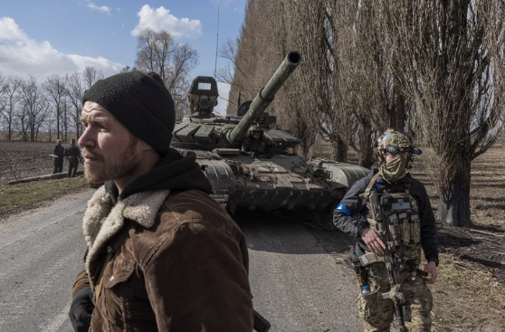 Invasión a Ucrania: Kiev anunció que intercambió prisioneros con Rusia