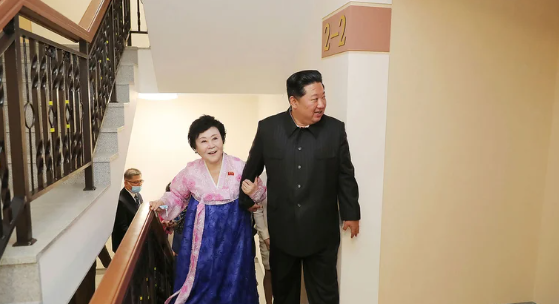 Kim Jong-un le regaló una casa de lujo a la presentadora de noticias más famosa de Corea del Norte