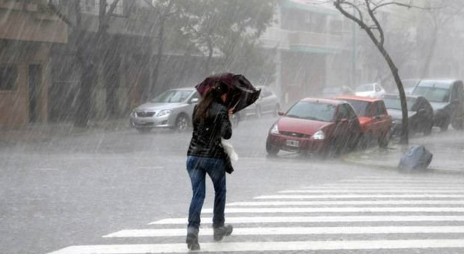 ¡No guarde su sombrilla! Semana inicia con condiciones lluviosas en el Pacífico y Valle Central