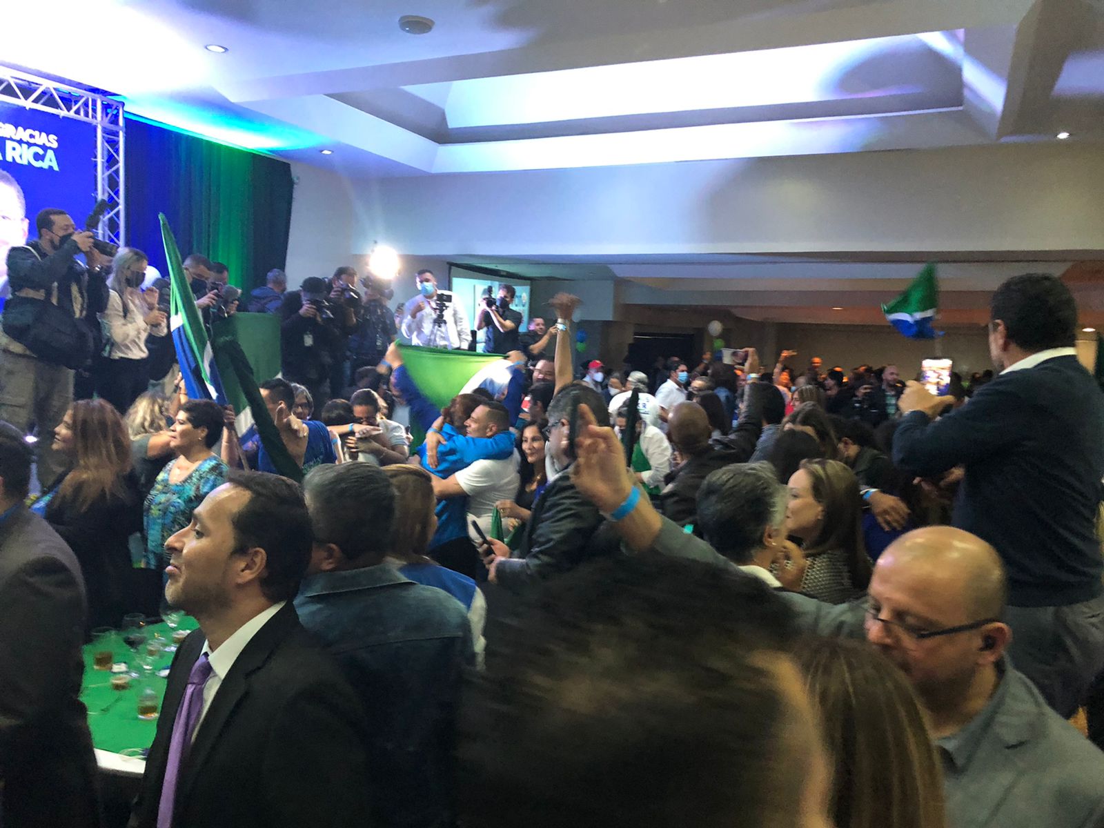CIEP: Victoria de Chaves confirma debilitamiento de partidos políticos y anticipa futuras elecciones con más agrupaciones emergentes