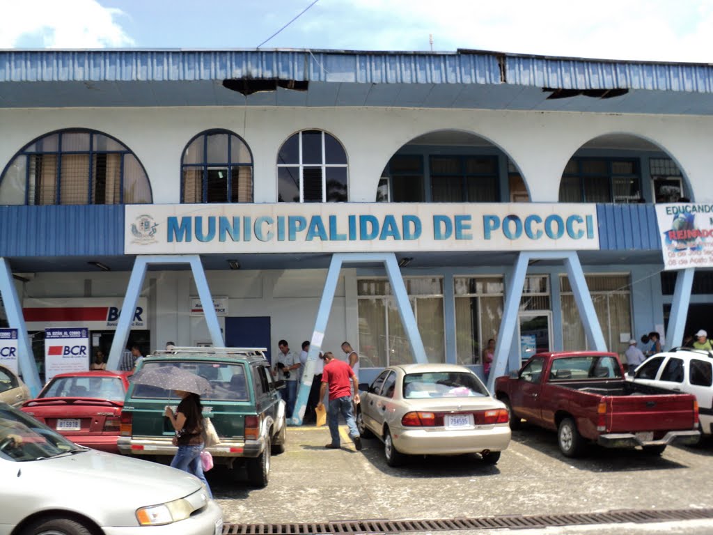 Allanan Municipalidad de Pococí por supuestas irregularidades en la construcción de dos carreteras