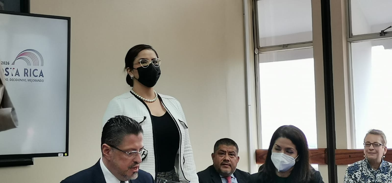 Ministra de Salud designada por Chaves mantendrá uso de la mascarilla