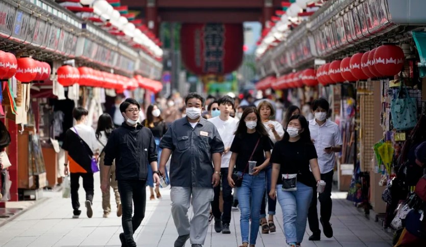Japón relajará las restricciones por COVID-19 para el ingreso de turistas a partir de junio