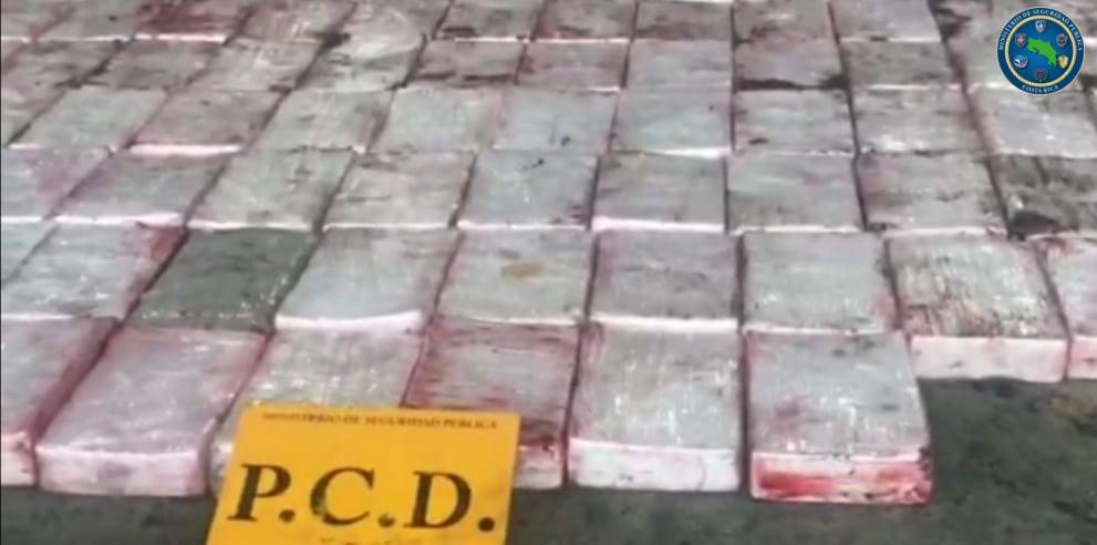 Autoridades decomisaron más de cuatro toneladas de droga en Quepos, Mata Palo y Limón
