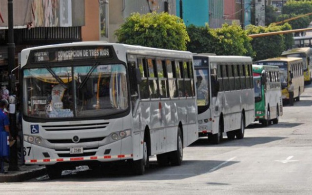 Aresep propone ajuste tarifario de 7% para 310 empresas de autobús