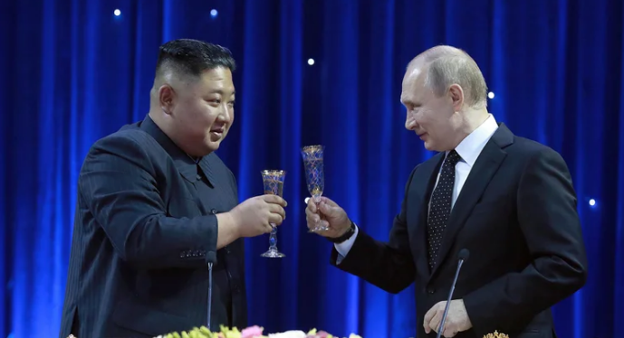 Kim Jong-un expresó su pleno apoyo a Rusia y afirmó que planea ampliar la cooperación con Vladimir Putin