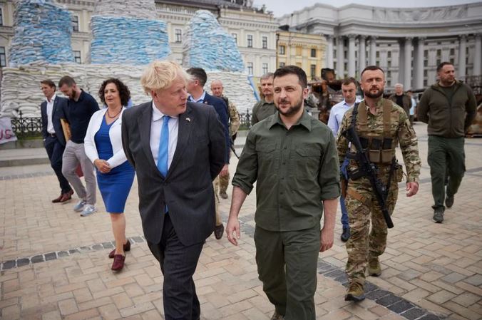 Boris Johnson dijo que la guerra en Ucrania será larga y el país necesitará respaldo durante años