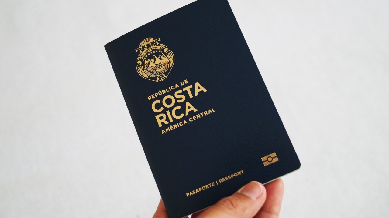 Más de 700 costarricenses solicitan un pasaporte nuevo cada día