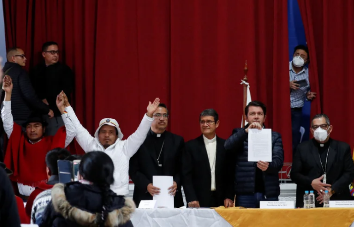Ecuador: el gobierno pidió a la Iglesia que convoque a la primera reunión con el movimiento indígena tras la firma del acta de paz