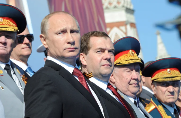 El ex presidente ruso Dmitri Medvedev lanzó una nueva amenaza contra Ucrania: “Llegará el día del juicio final”