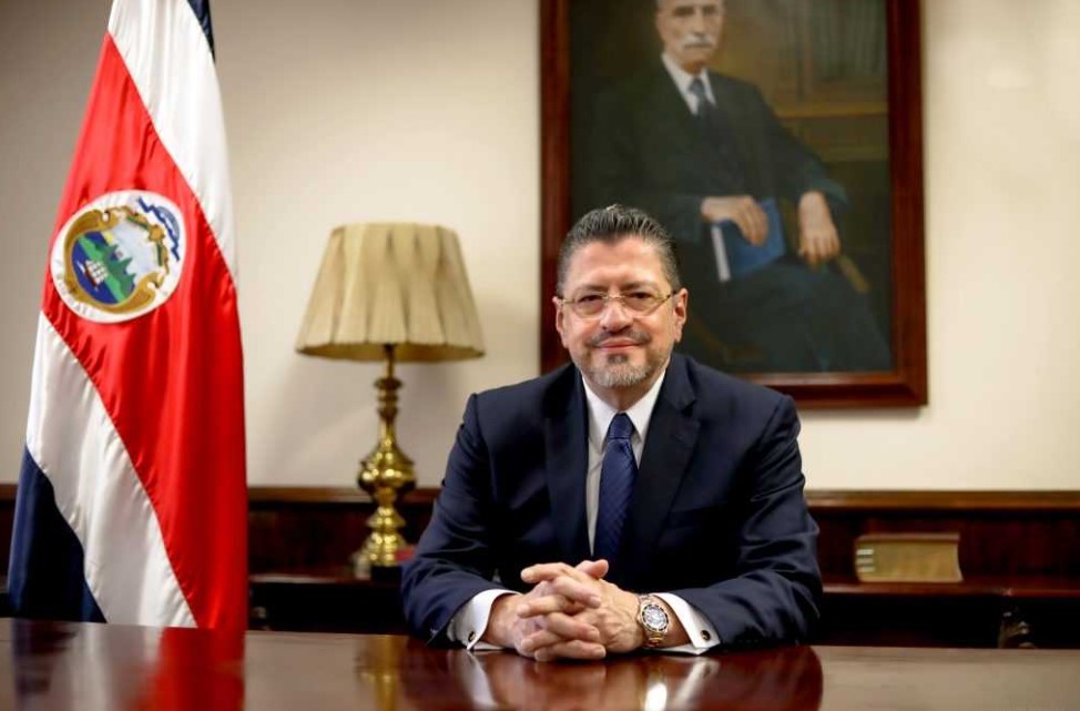 Presidente Chaves dio positivo al virus de la influenza AH1N1 y no participará de actividades públicas