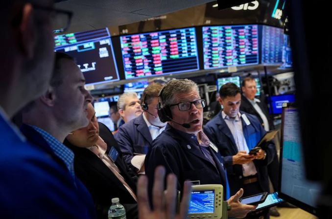 Wall Street sufrió una fuerte caída y cortó una racha de cuatro semanas con ganancias