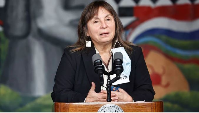 Renunció la ministra de Desarrollo Social de Chile: revelaron una comunicación con el líder mapuche Héctor Llaitul