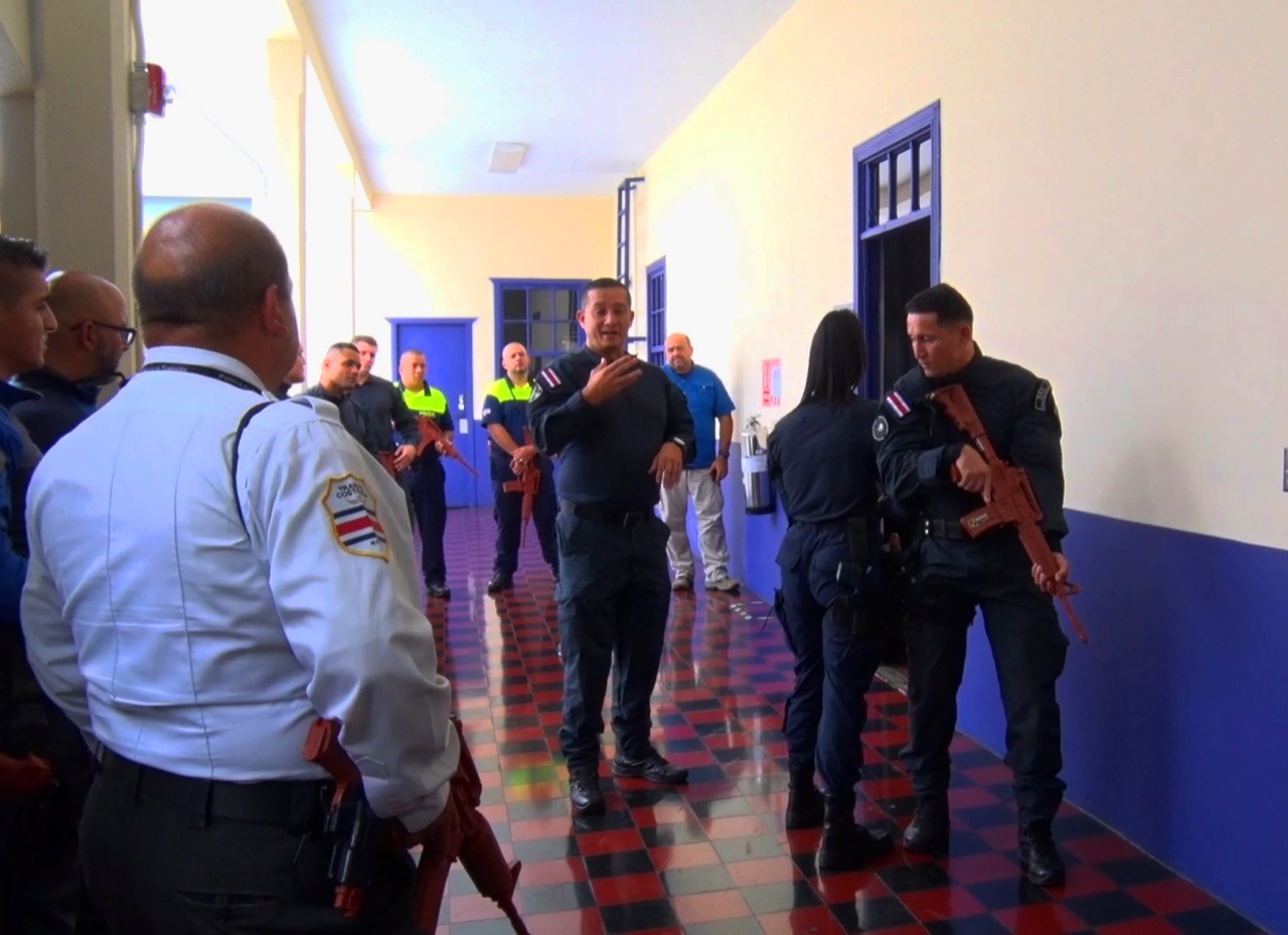 MEP contabiliza 13 amenazas de tiroteos en centros educativos y dos menores detenidos durante el 2022
