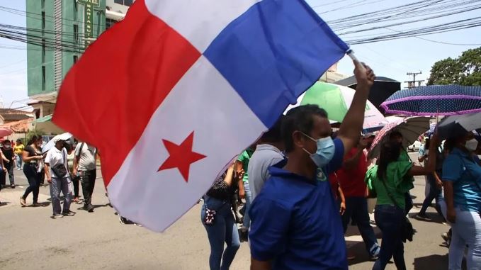 Crisis en Panamá: obreros de la construcción y educadores retomaron las protestas por “incumplimiento” de los acuerdos con el Gobierno