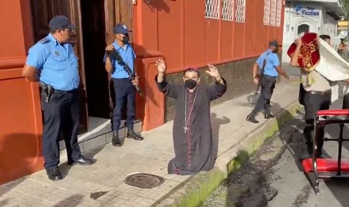 El régimen de Ortega en Nicaragua mantiene cautivo al obispo Rolando Álvarez sin presentar una acusación formal