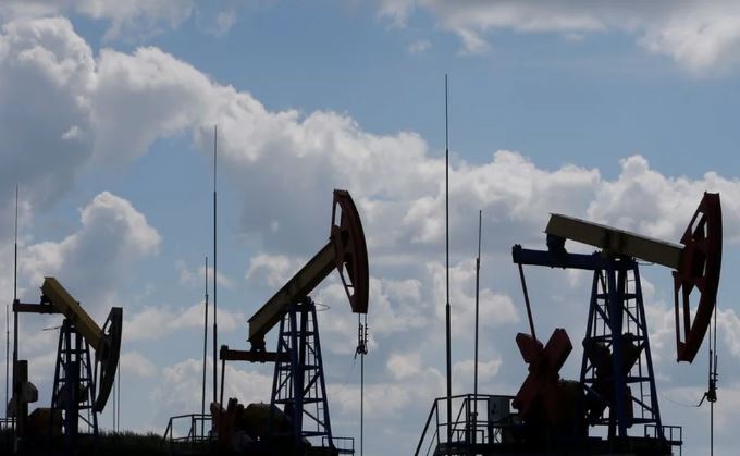 El G7 anunció que aplicará “urgentemente” un tope a los precios del petróleo ruso