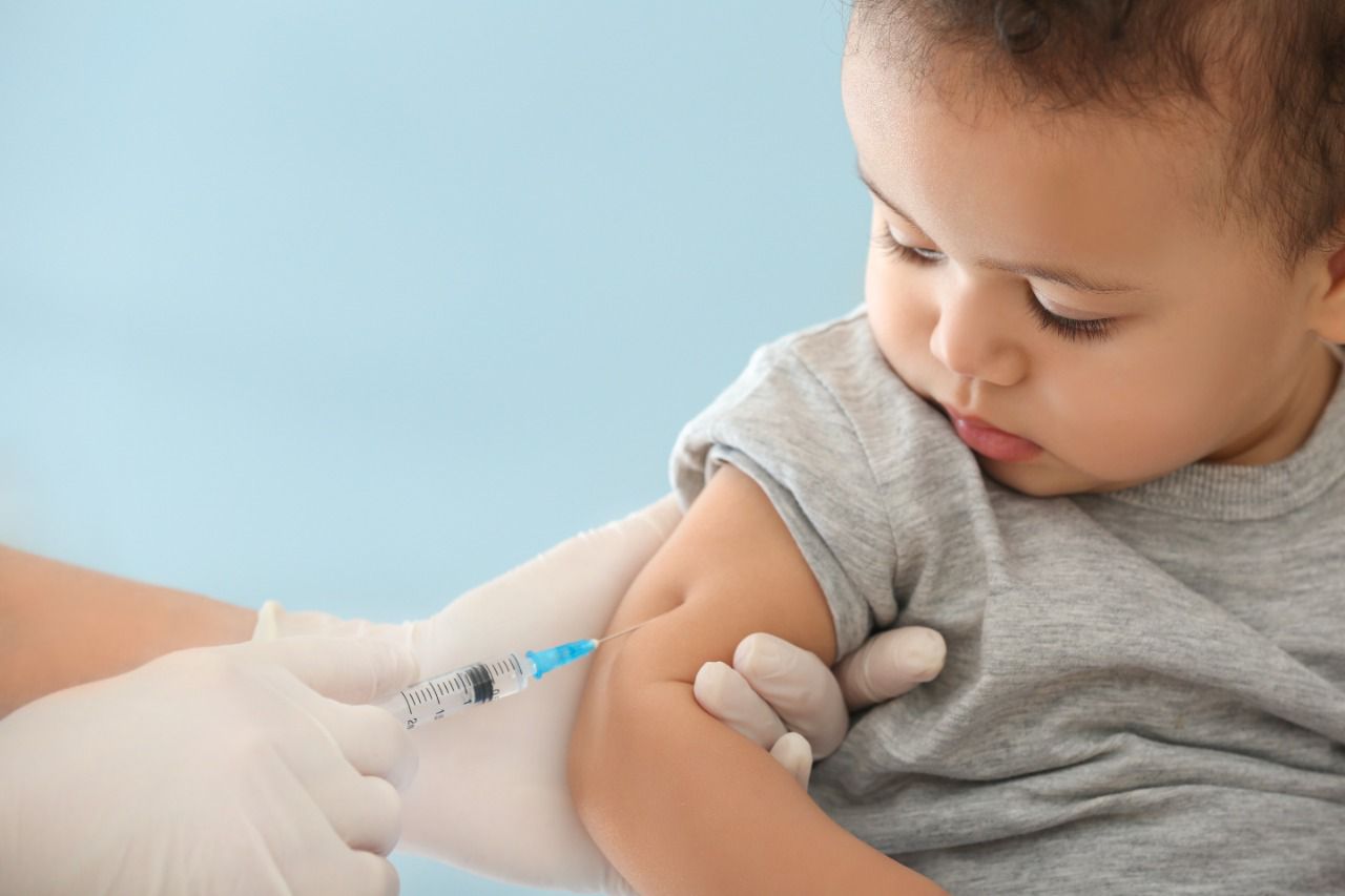 Solo 1 de cada 10 niños menores de 5 años ha recibido la vacuna contra el covid-19