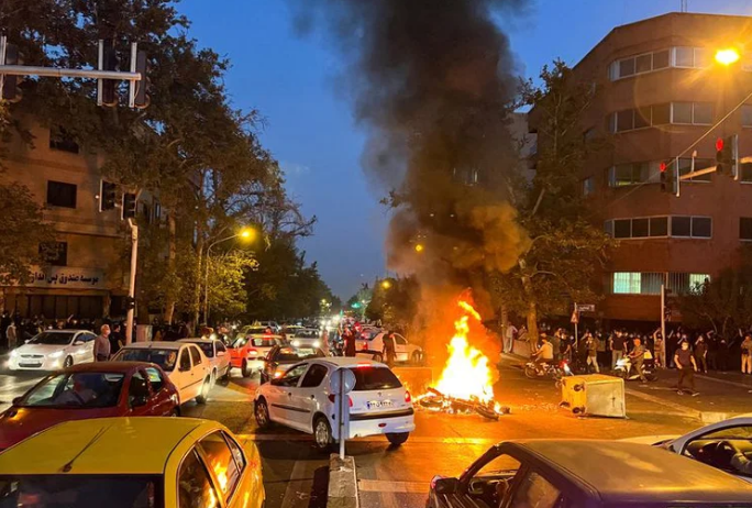 Siguen las protestas en Irán: cuatro manifestantes murieron por la represión del régimen en la zona de Kurdistán