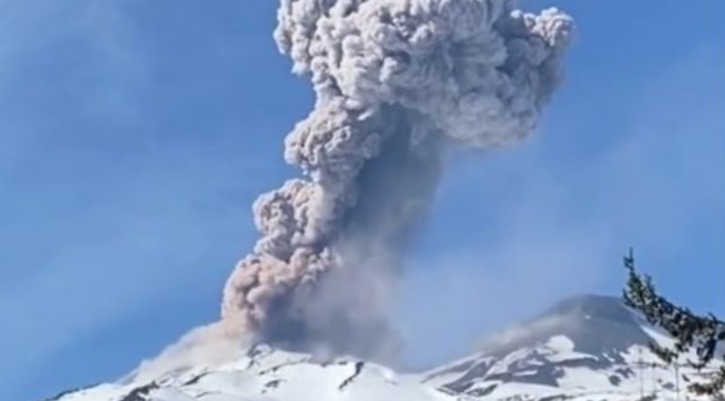 Sismo y alerta amarilla en Chile por las emanaciones del volcán Nevados de Chillán