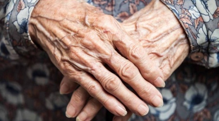 Administradores de pensiones de adultos mayores deberán justificar gastos