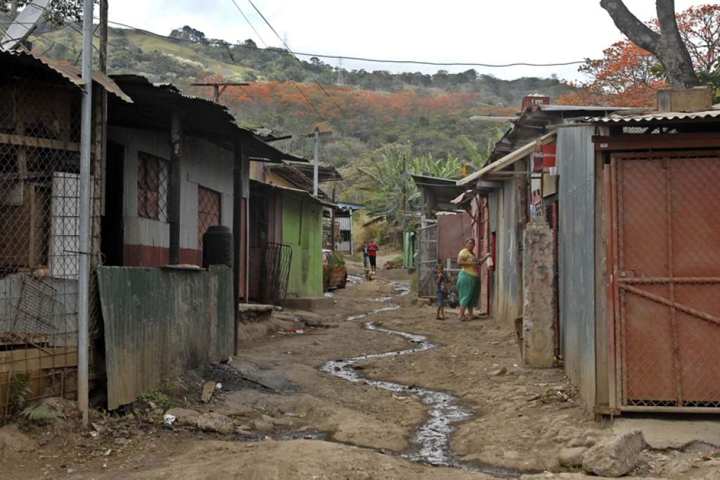 Pobreza se estanca: Uno de cada cuatro hogares en Costa Rica se mantiene en esa condición