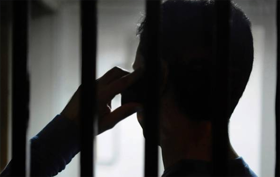 Ministerio de Justicia atribuye a operativos en cárceles que las denuncias por estafa cayeron un 67%