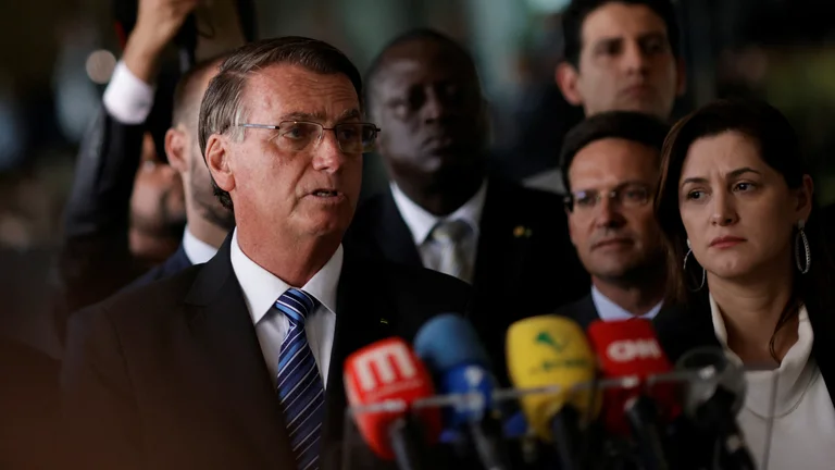 Jair Bolsonaro habló por primera vez, se reivindicó como líder de la derecha y no se refirió la derrota
