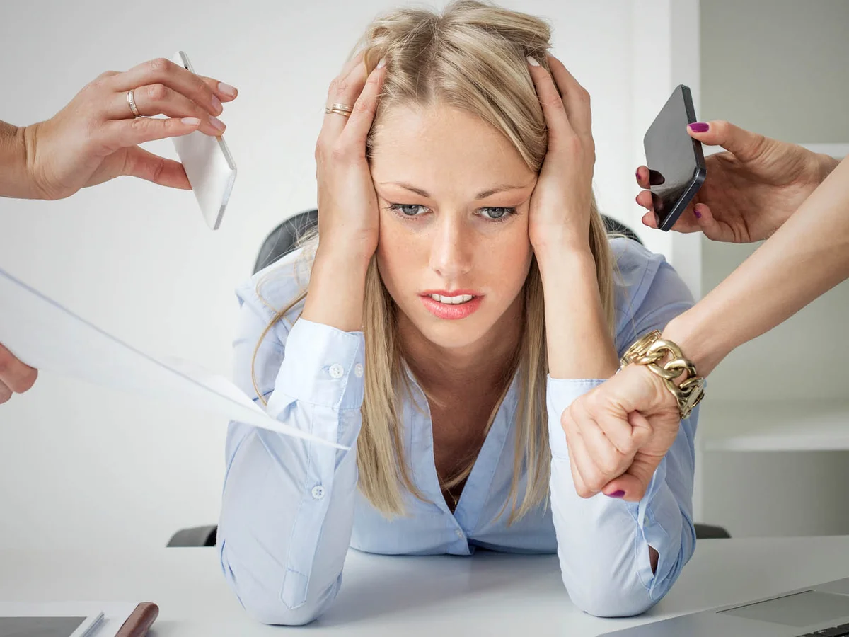 7 de cada 10 trabajadores en el país reporta importantes índices de estrés