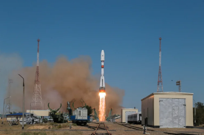 Rusia lanzó otro cohete con un satélite militar a bordo, el cuarto en menos de un mes