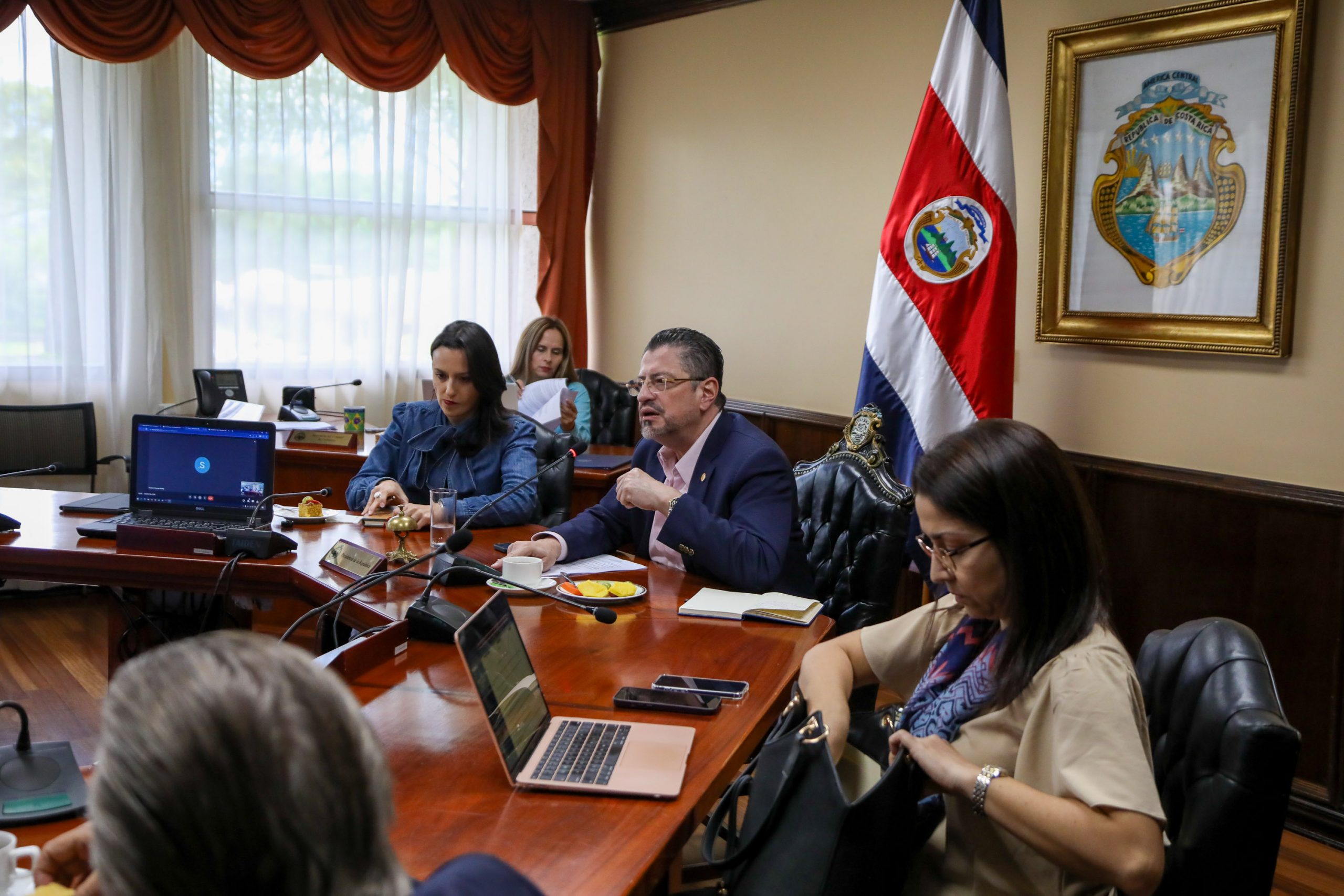 Diputados lamentan que Presiente Chaves incumpla promesa de campaña sobre transmisión de Consejo de Gobierno