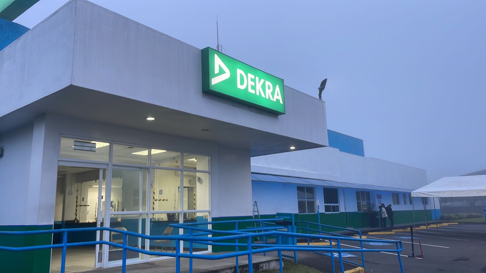 Primeras dos estaciones móviles de DEKRA se instalarán en Zona Sur y Tarrazú
