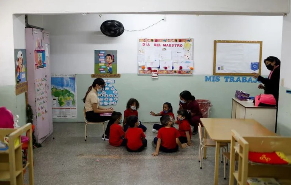 Alarmante deserción escolar en Venezuela: 190 mil alumnos abandonaron el sistema educativo entre 2021 y 2022
