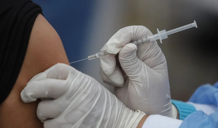 Este lunes se da inicio al proceso de vacunación contra la viruela del mono en Perú