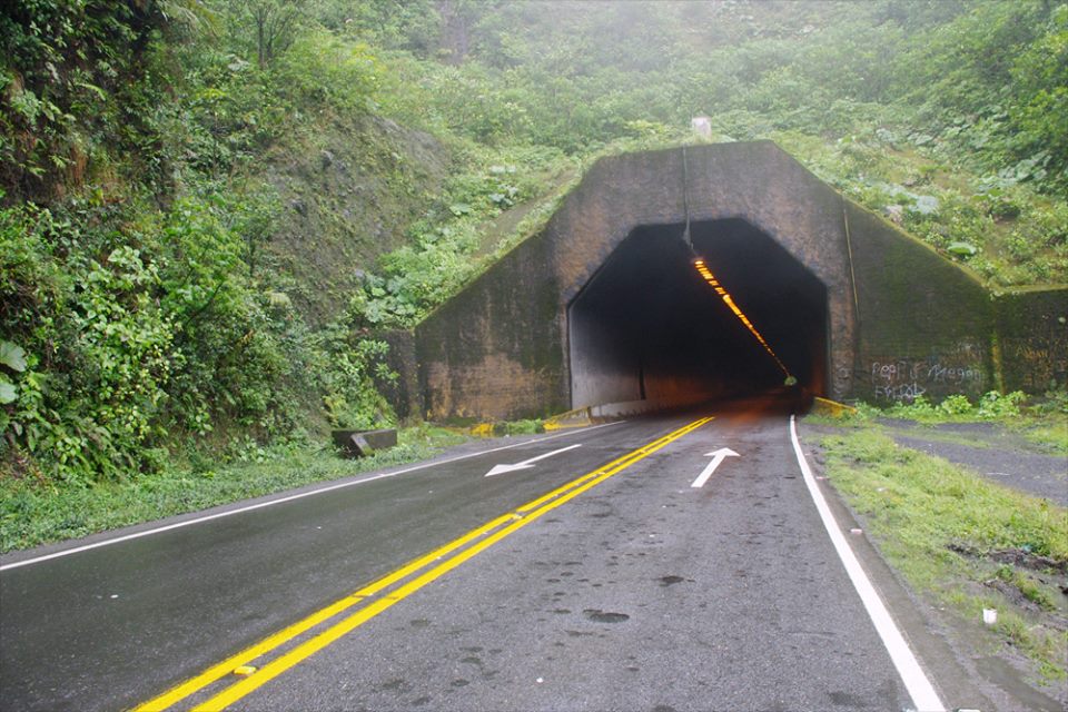 MOPT habilita paso por Ruta 32; Cambronero se mantiene cerrado tras lluvias de este miércoles