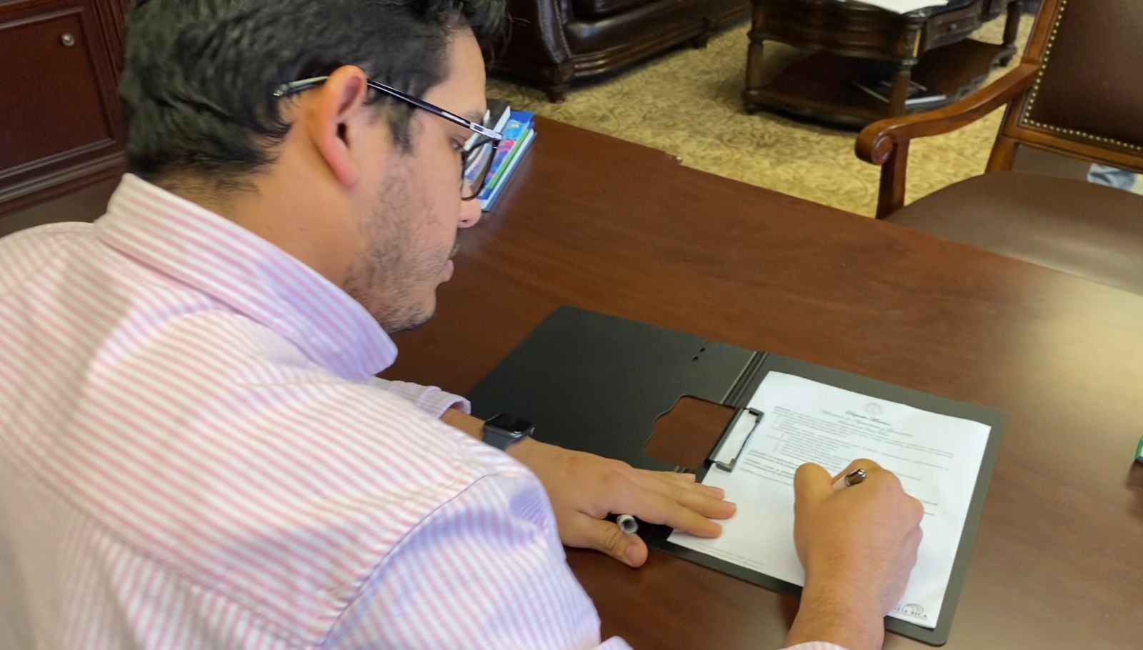 MAG firma primera autorización para cultivo de cáñamo en área de 150 hectáreas en Cañas