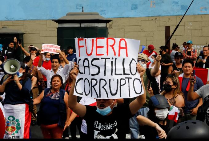 La reacción del mundo a la destitución de Pedro Castillo tras el autogolpe en Perú